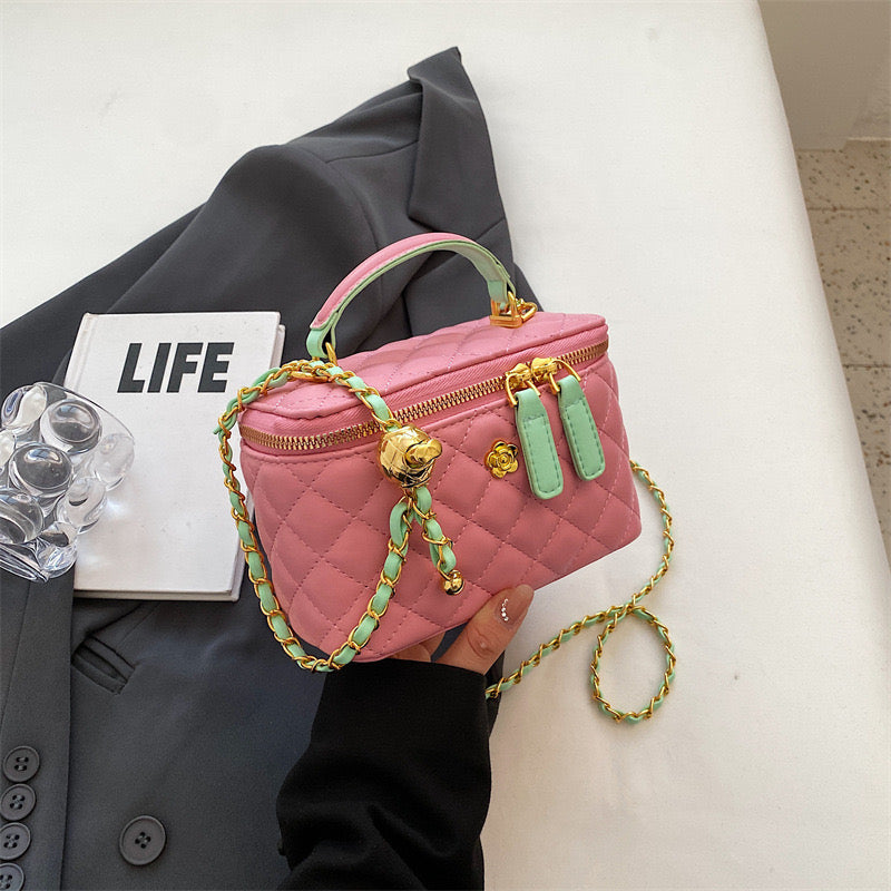 Vielseitige kleine und große Handboxtasche mit Stickerei