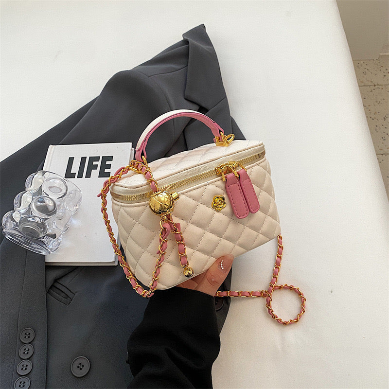 Vielseitige kleine und große Handboxtasche mit Stickerei