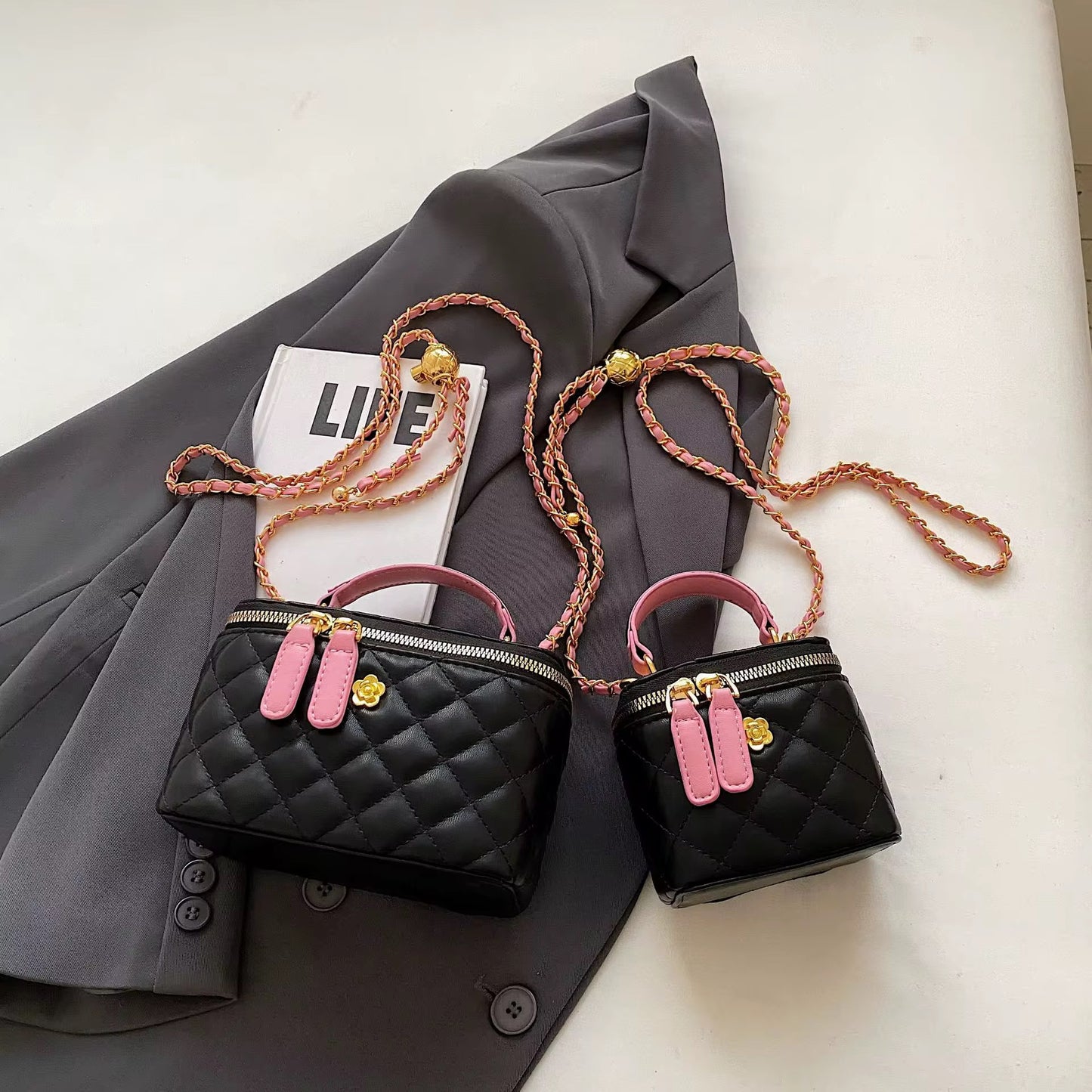 Vielseitige kleine und große Handboxtasche mit Stickerei