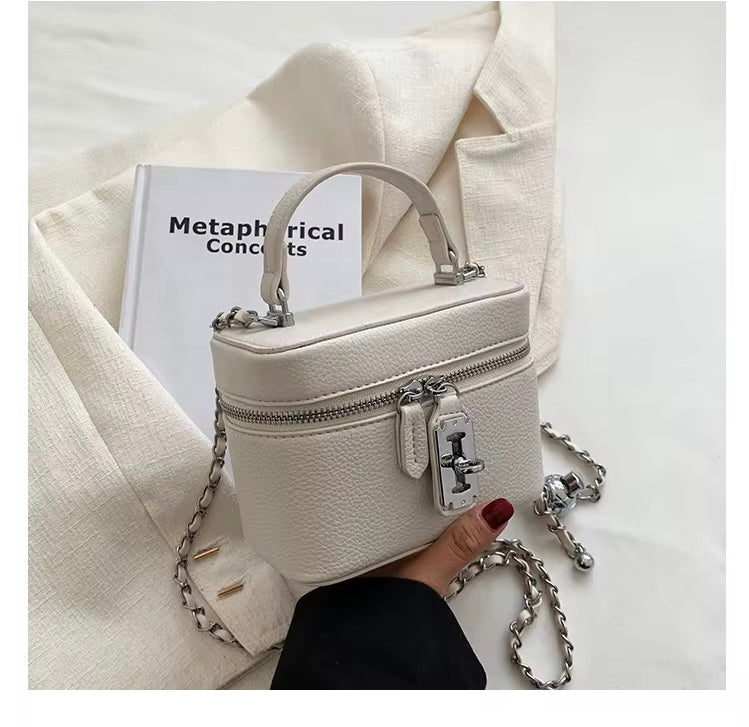 Damentasche Neue koreanische Mode Eine Schulter Umhängetasche Kleine quadratische Tasche Personalisierte Schlossschnalle
 Textur Handtasche